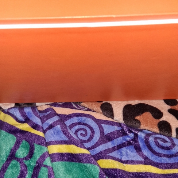 New Display Box - Picture 5 of 5